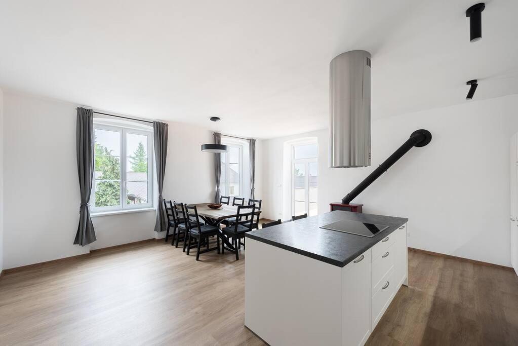 Vacov Apartment Екстер'єр фото