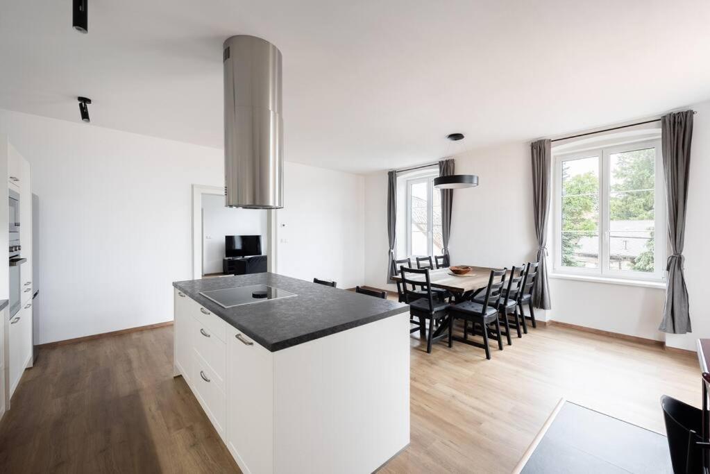 Vacov Apartment Екстер'єр фото